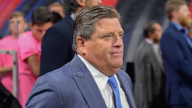 Miguel Herrera dirigiendo un partido de América